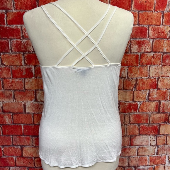 Express Semi-Sheer Paisley Sequined Camisole - Picture 5 of 8